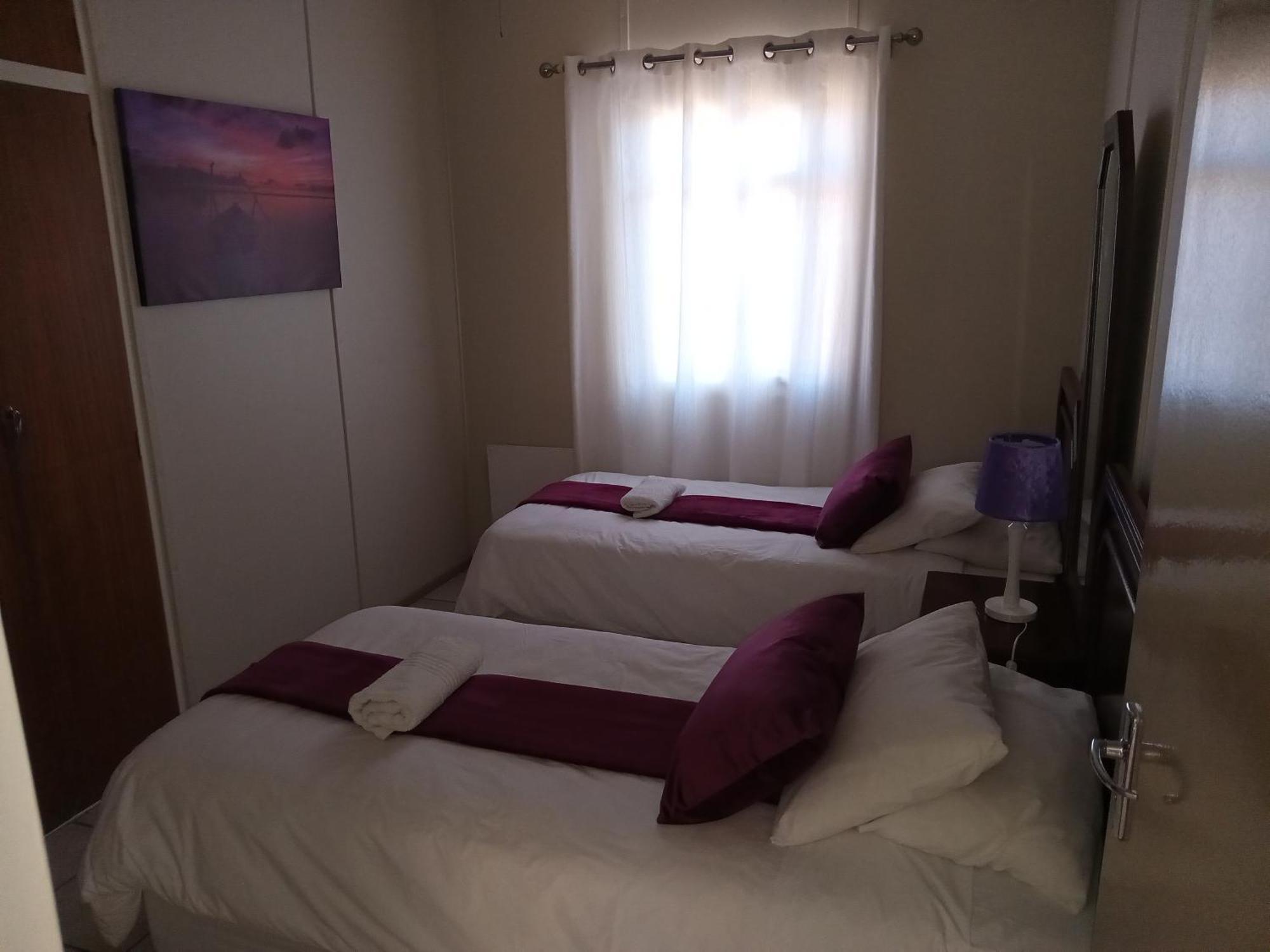 Sunrose Group Of Guesthouses Гарипдам Екстериор снимка