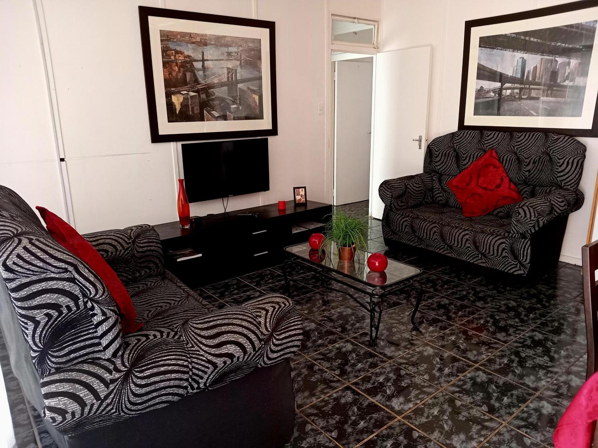 Sunrose Group Of Guesthouses Гарипдам Екстериор снимка