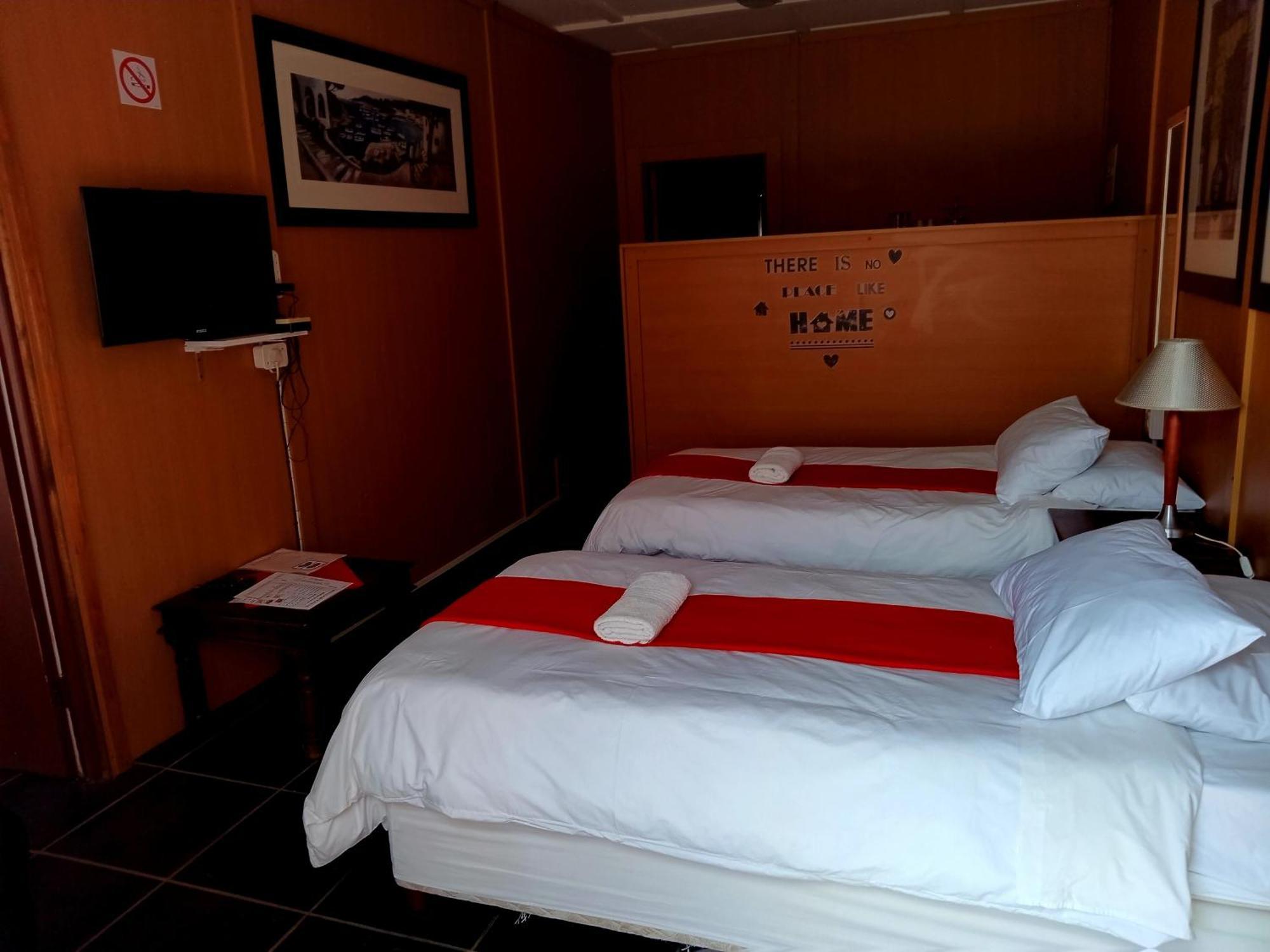 Sunrose Group Of Guesthouses Гарипдам Екстериор снимка