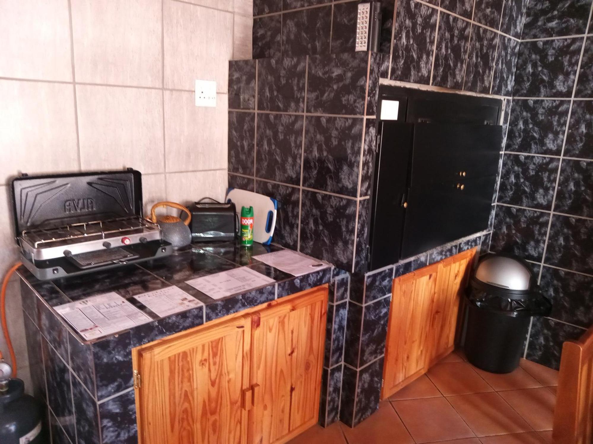 Sunrose Group Of Guesthouses Гарипдам Екстериор снимка