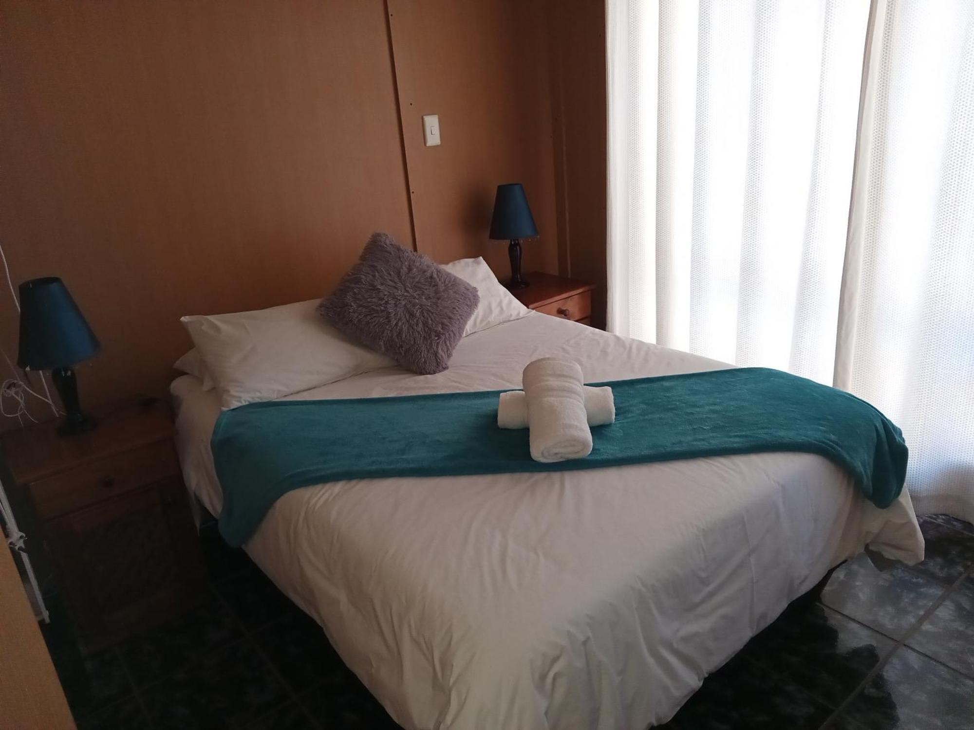 Sunrose Group Of Guesthouses Гарипдам Екстериор снимка