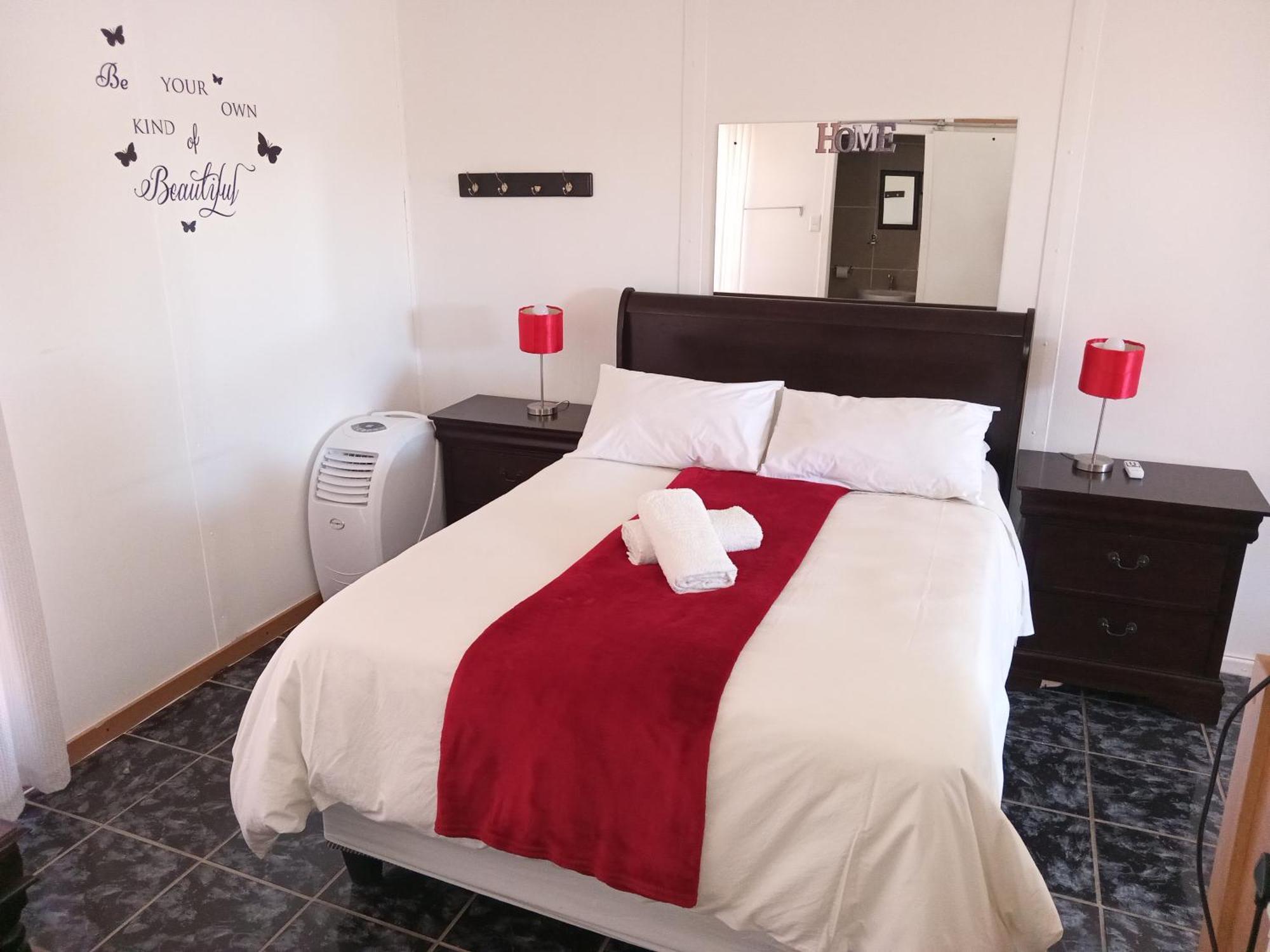 Sunrose Group Of Guesthouses Гарипдам Екстериор снимка