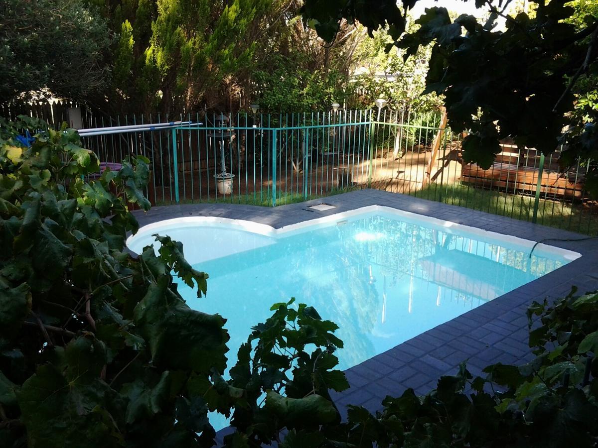 Sunrose Group Of Guesthouses Гарипдам Екстериор снимка